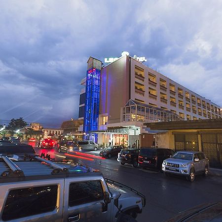 Leon Hotel Kinshasa Eksteriør bilde