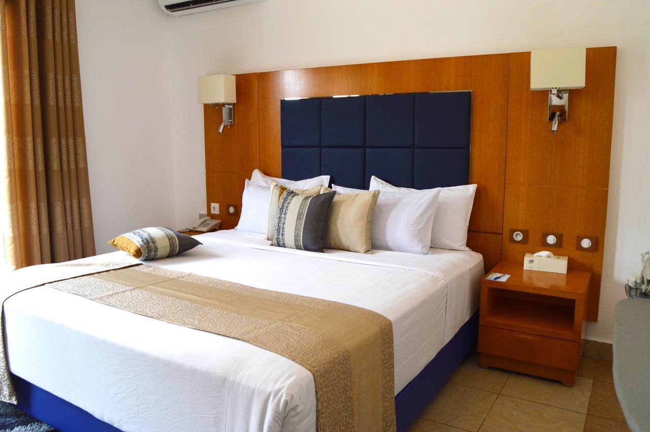 Leon Hotel Kinshasa Eksteriør bilde
