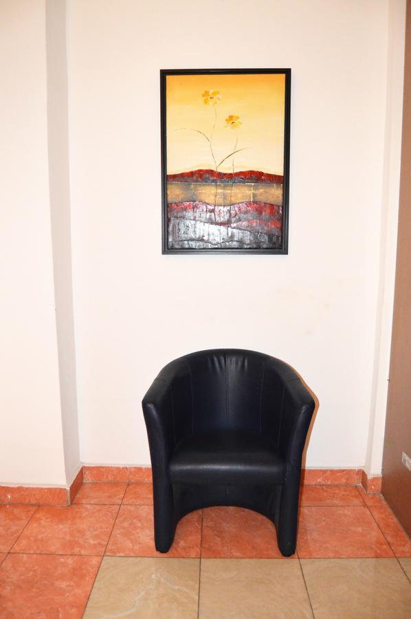 Leon Hotel Kinshasa Eksteriør bilde