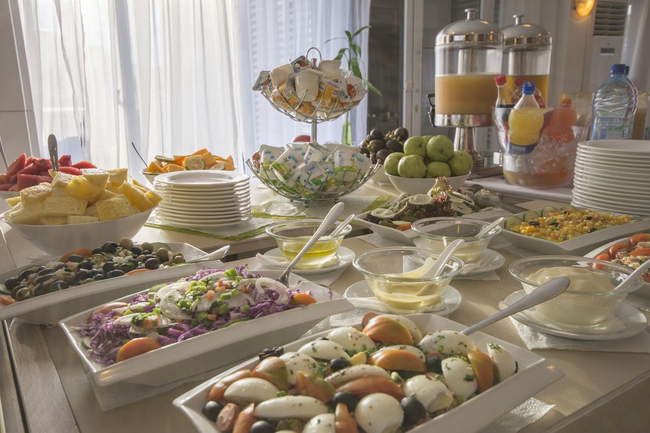 Leon Hotel Kinshasa Eksteriør bilde