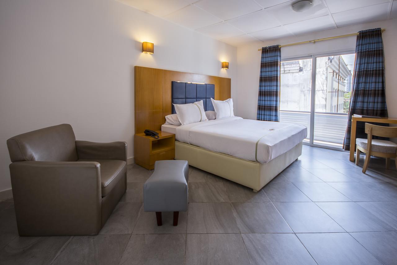 Leon Hotel Kinshasa Eksteriør bilde