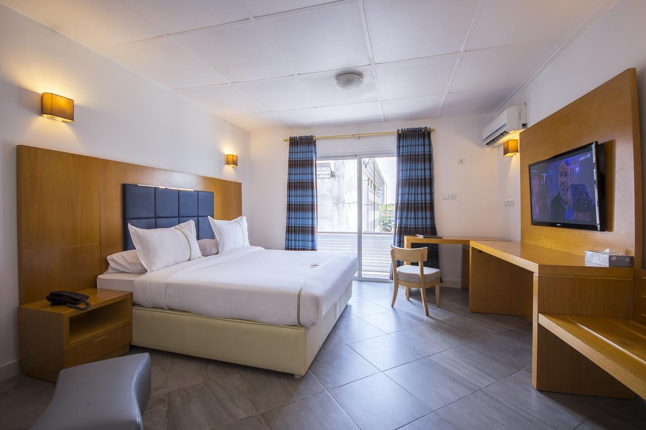 Leon Hotel Kinshasa Eksteriør bilde